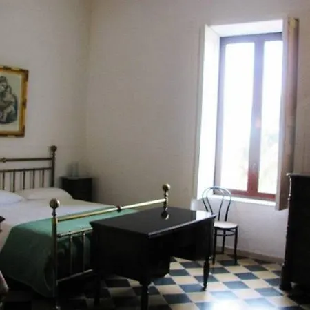 Lo Stradone Guest house 3*