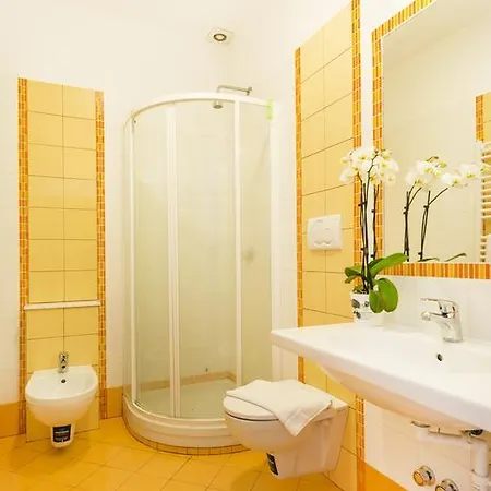 Lo Stradone Guest house 3*